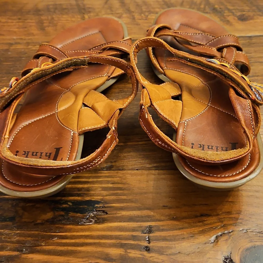 VINTAGE THINK LEATHER SANDALS